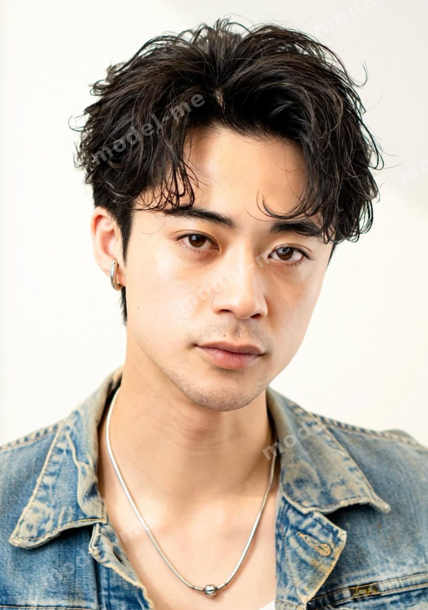 丹　健人